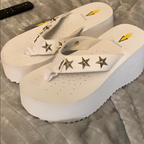 Volatile Shoes - Volatile platform thong